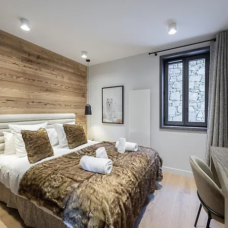 Apartment Neuf Proche Pistes, 4 Avec Sauna Et Cheminee - Fr-1-562-63 Courchevel